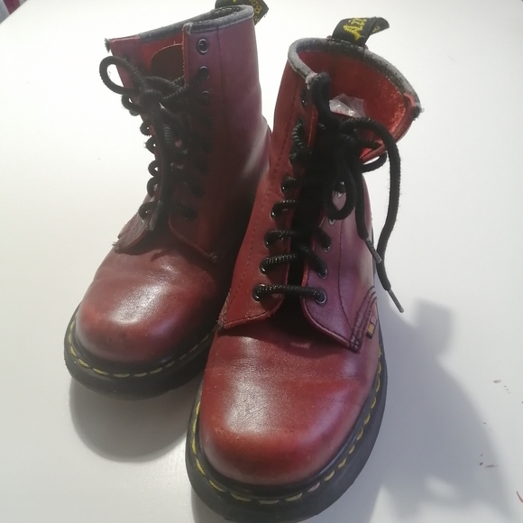 Dr martens cheap vintage red
